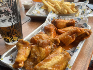 La Hot Wings