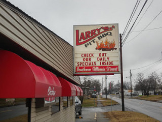 Larry's Pit Bbq