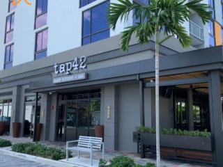 Tap 42 Craft Kitchen -doral