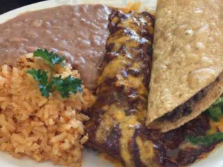 Manny's Uptown Tex-mex