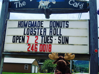 Looney Moose Cafe