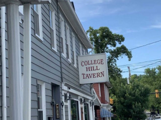 College Hill Tavern