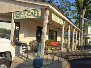 Wolf River Cafe