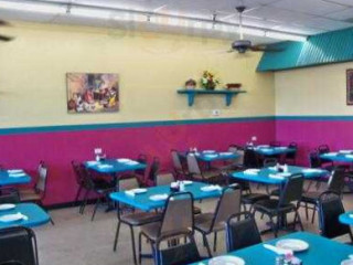 Lydia's La Canasta Mexican Food