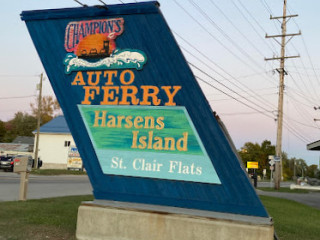 Harsens Island Schoolhouse Grille