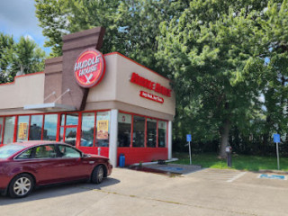 Huddle House