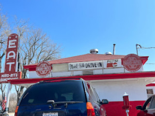 Maid-rite Drive In