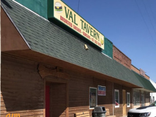 Val Tavern