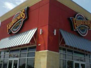 Fuddruckers