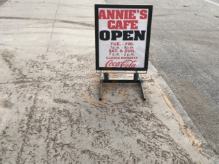 Annie's Cafe