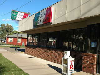 Mary Zifer's Pizza Shop