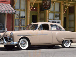 Becky's Old Fashioned Ice Cream Parlor Emporium