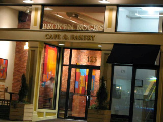 Broken Rocks Café Bakery