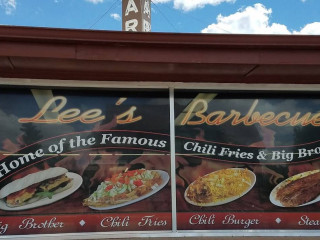 Lee's -b-q