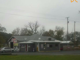 South 60 Drive Thru &tavern Jobo's Pizza