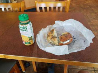 Bruegger's Bagel Bakery