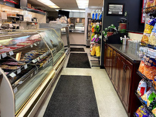 Thomahawk Deli Grill