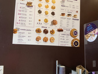 Insomnia Cookies