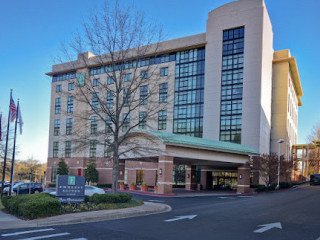 Embassy Suites By Hilton Hot Springs