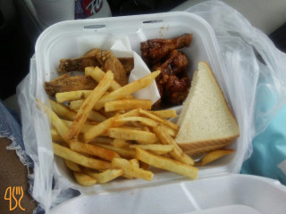 Best Wings And Deli