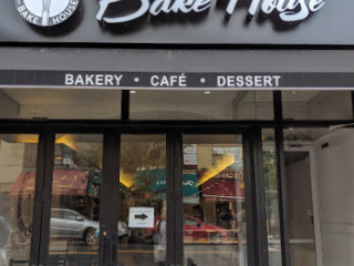 Queens Bake House