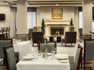 Doubletree By Hilton Novi