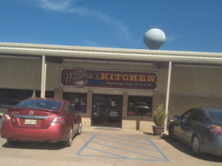 Mama's Kitchen