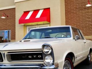 Freddy's Frozen Custard Steakburgers