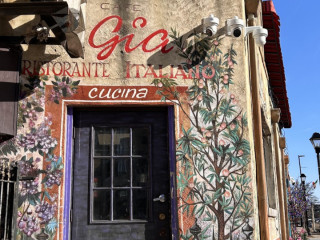 Cafe Gia