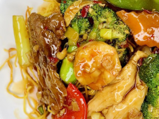 Sweet Ginger Asian Cuisine Lounge