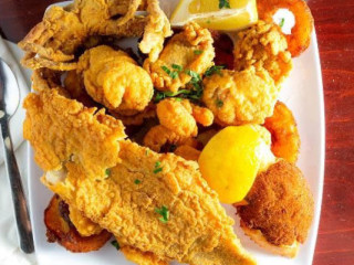 Williams Seafood Poboy