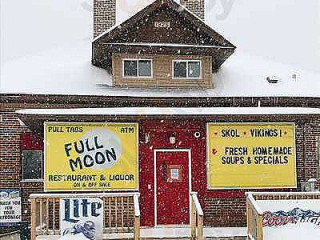 Full Moon Bar Restaurant