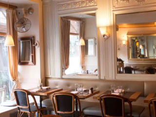 restaurant image