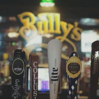 Bully's And Pub