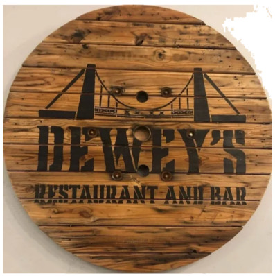Dewey's Restaurant And Bar