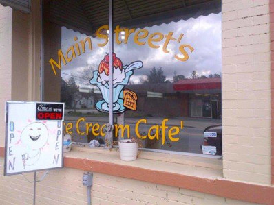 Main Street Ice Cream Cafe