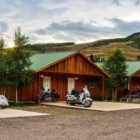 Cascada Grill And Cabins- Creede, Co
