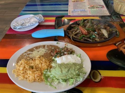 La Cazuela Mexican Grill