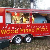 Mangia Macrina's Wood Fired Pizza