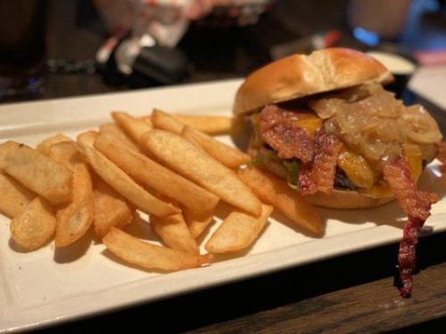 Red Robin Gourmet Burgers And Brews