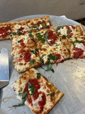 Laura's Pizzeria Italian