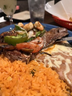 Los Primos Mexican Grill