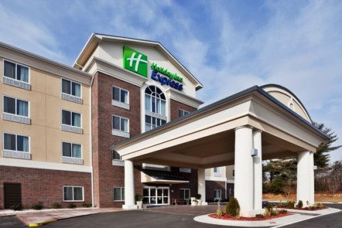 Holiday Inn Express Suites Statesville