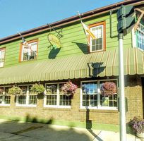 Heenan's Irish Pub